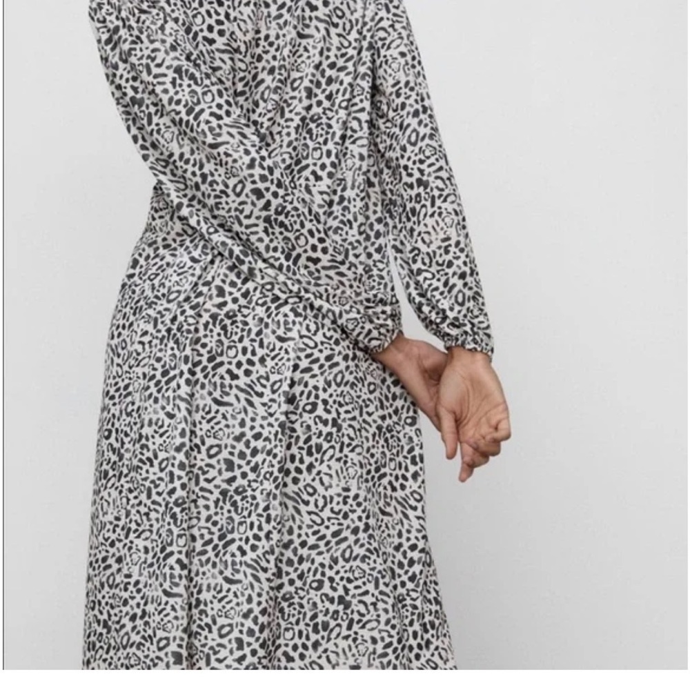 Small Zara Faded Leopard Ruffle Midi Dress - Picture 2 of 13
